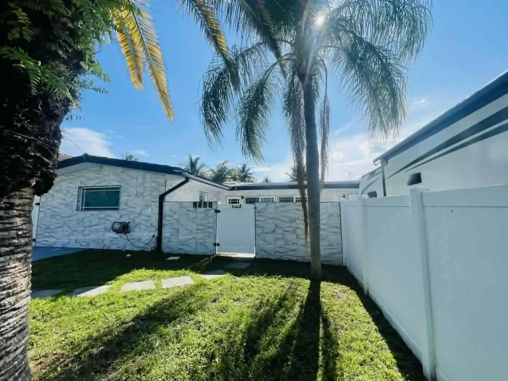 2531 Gulfstream Lane Fort Lauderdale FL 33312