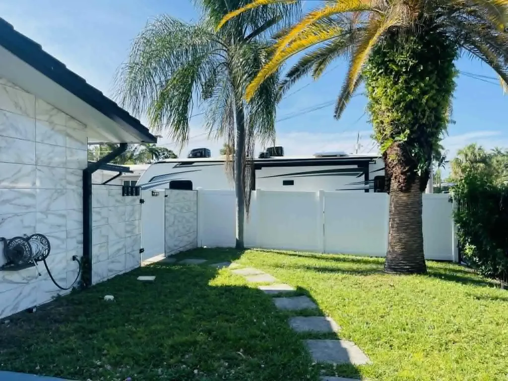 2531 Gulfstream Lane Fort Lauderdale FL 33312