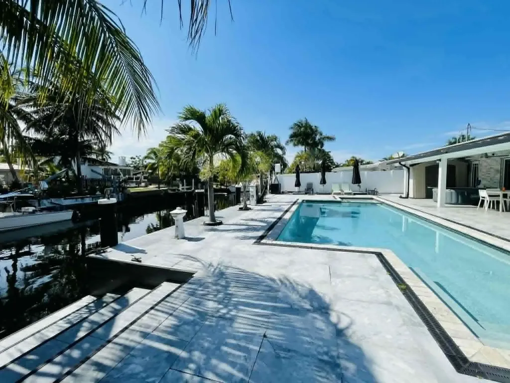 2531 Gulfstream Lane Fort Lauderdale FL 33312