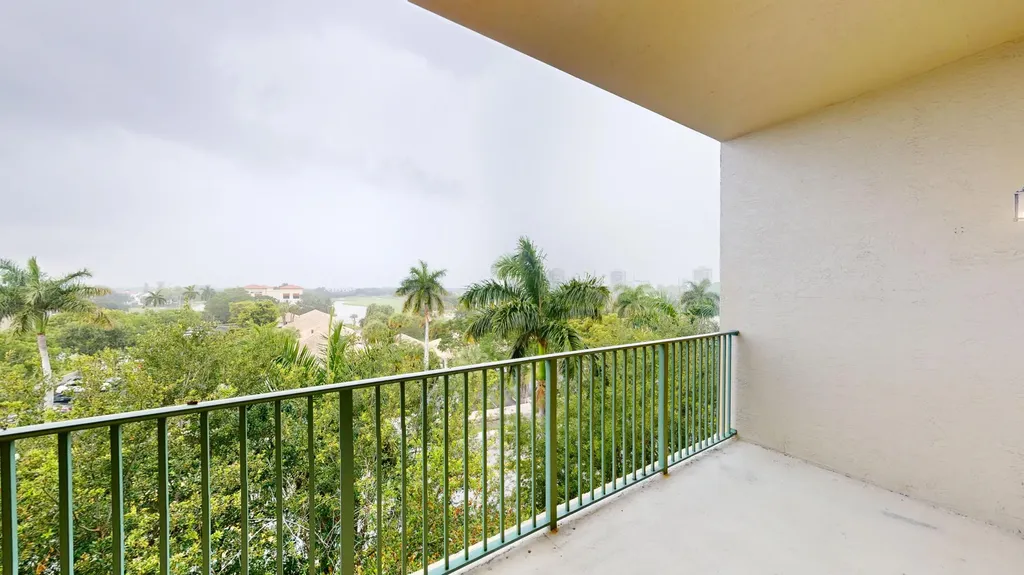 1610 Presidential Way West Palm Beach FL 33401