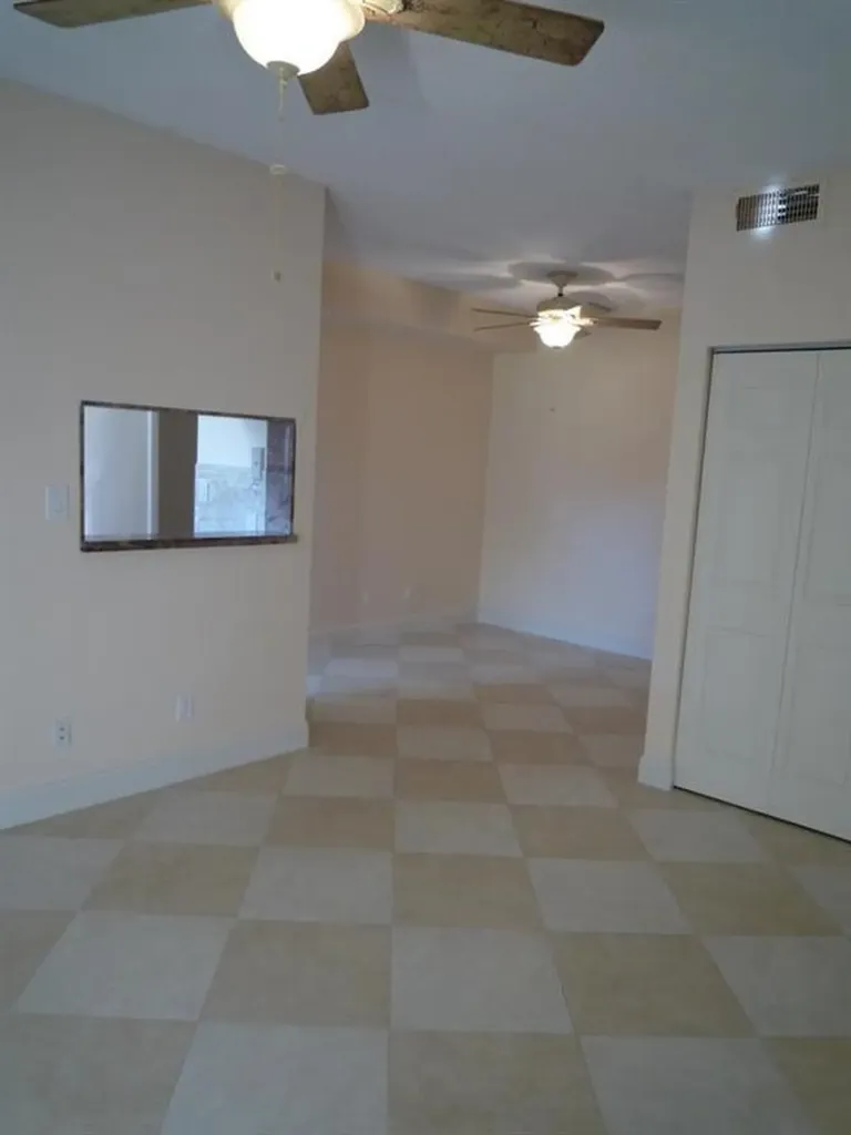 800 Cypress Park Way Pompano Beach FL 33064