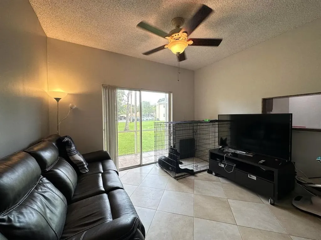 800 Cypress Park Way Pompano Beach FL 33064