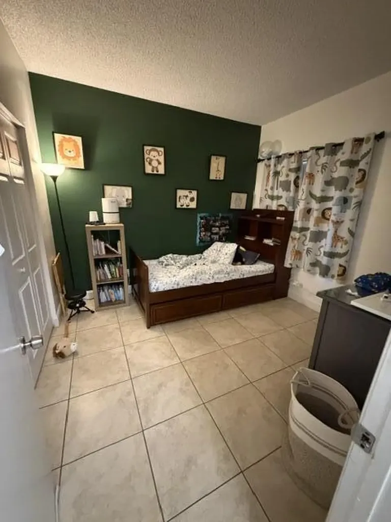 800 Cypress Park Way Pompano Beach FL 33064