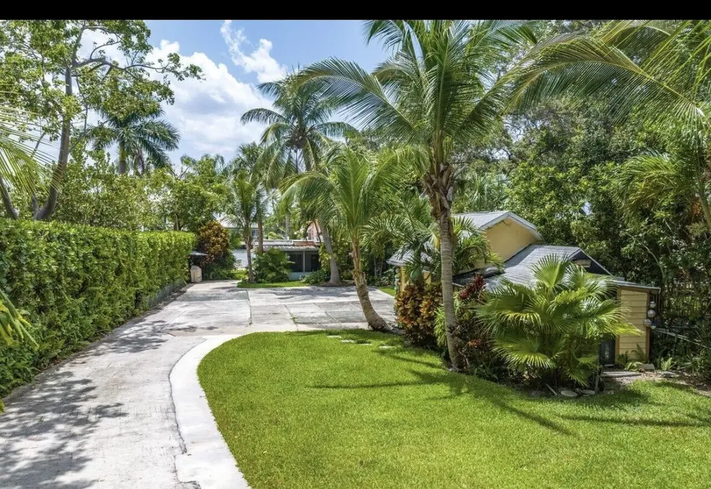 11091 Ellison Wilson Road North Palm Beach FL 33408