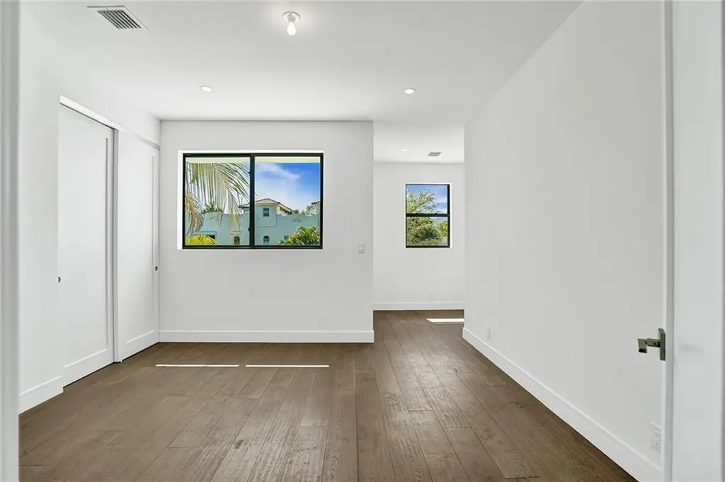 1211 SE 1st Street Fort Lauderdale FL 33301