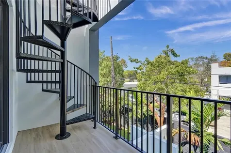 1211 SE 1st Street Fort Lauderdale FL 33301