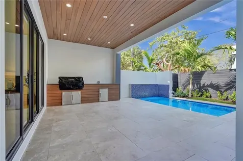 1211 SE 1st Street Fort Lauderdale FL 33301