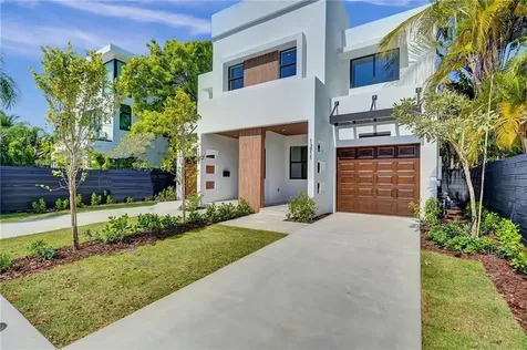 1211 SE 1st Street Fort Lauderdale FL 33301