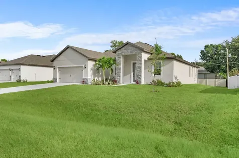 7876 104th Avenue Vero Beach FL 32967