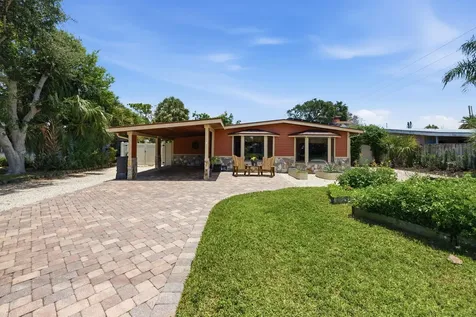 1055 S Brevard Avenue Cocoa Beach FL 32931