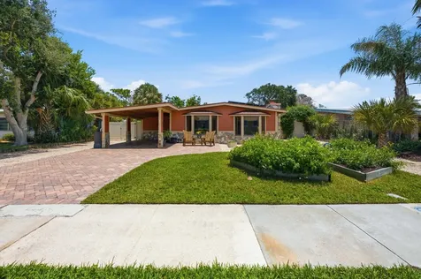 1055 S Brevard Avenue Cocoa Beach FL 32931