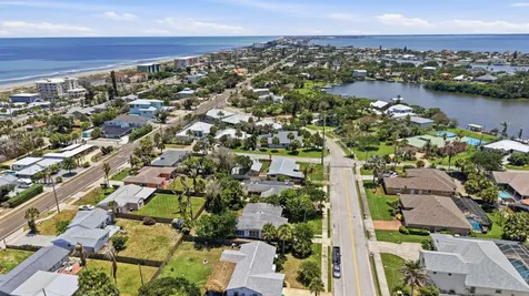 1055 S Brevard Avenue Cocoa Beach FL 32931