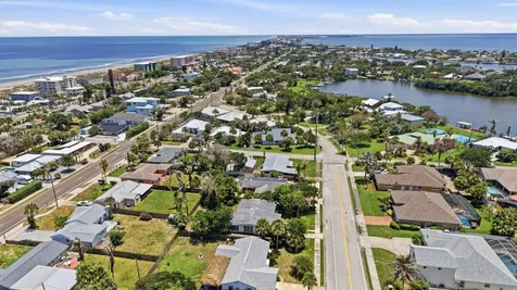 1055 S Brevard Avenue Cocoa Beach FL 32931