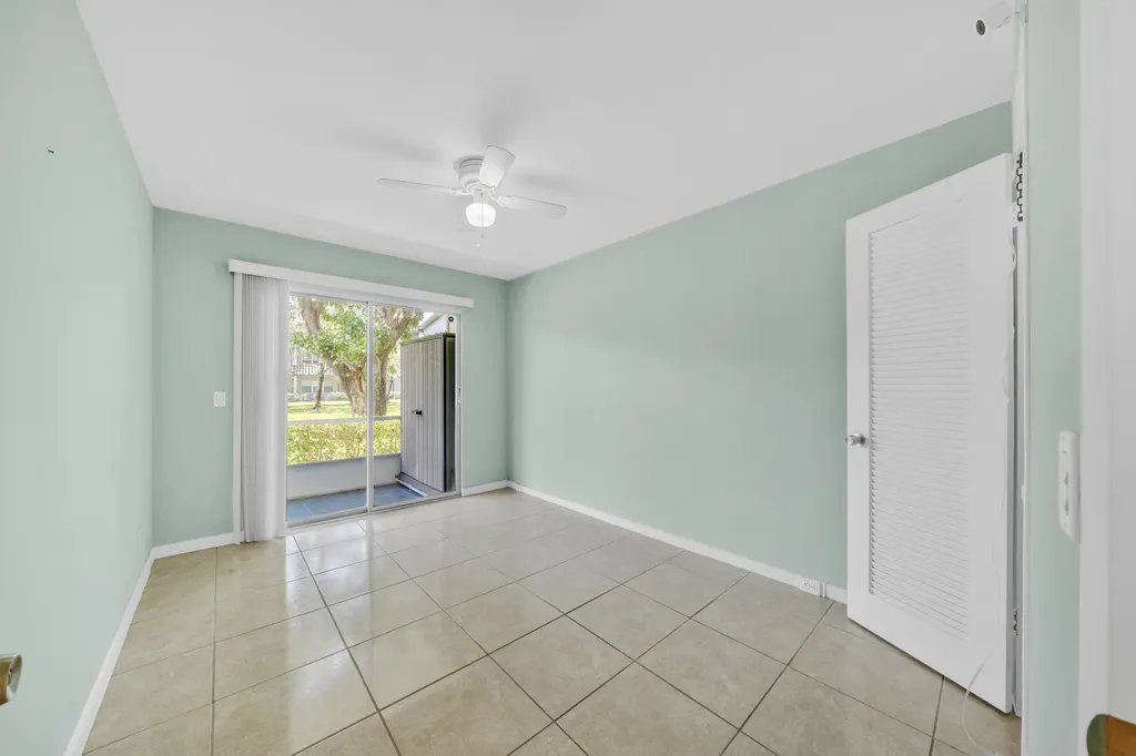 169 Suffolk E Boca Raton FL 33434