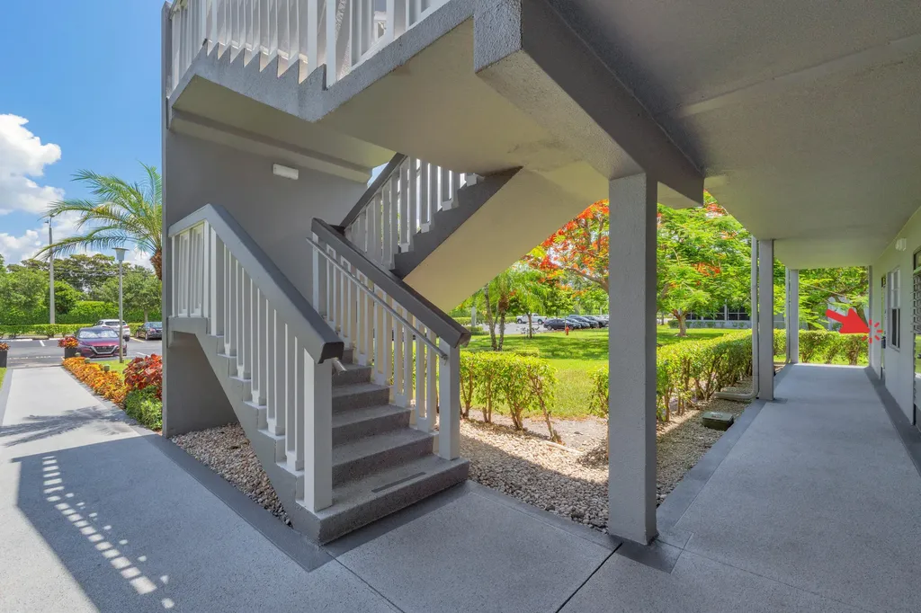 169 Suffolk E Boca Raton FL 33434