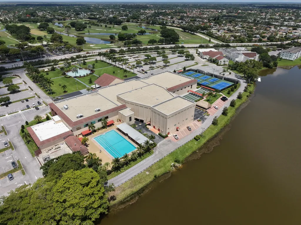 169 Suffolk E Boca Raton FL 33434