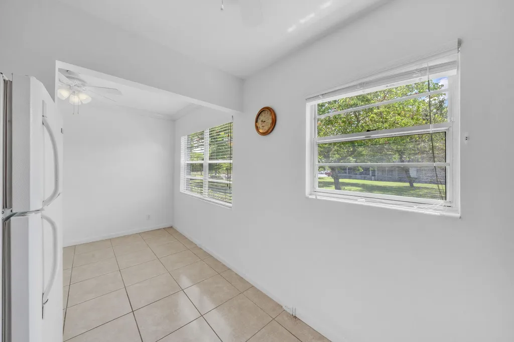 169 Suffolk E Boca Raton FL 33434