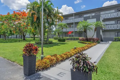 169 Suffolk E Boca Raton FL 33434