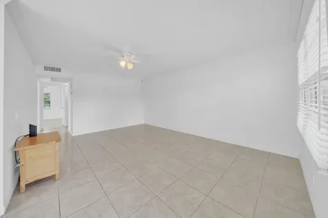 169 Suffolk E Boca Raton FL 33434
