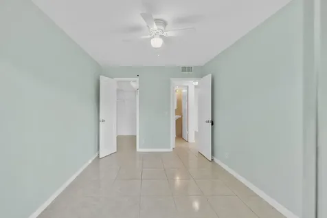 169 Suffolk E Boca Raton FL 33434