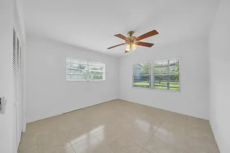 169 Suffolk E Boca Raton FL 33434
