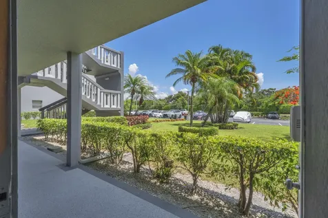 169 Suffolk E Boca Raton FL 33434