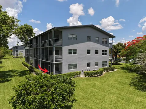 169 Suffolk E Boca Raton FL 33434