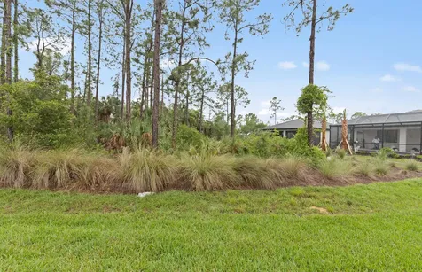 2107 Freemont Drive Naples FL 34120