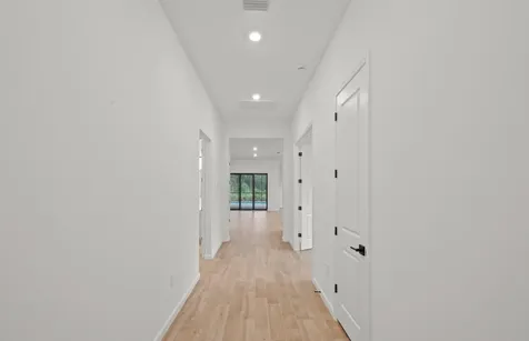 2107 Freemont Drive Naples FL 34120