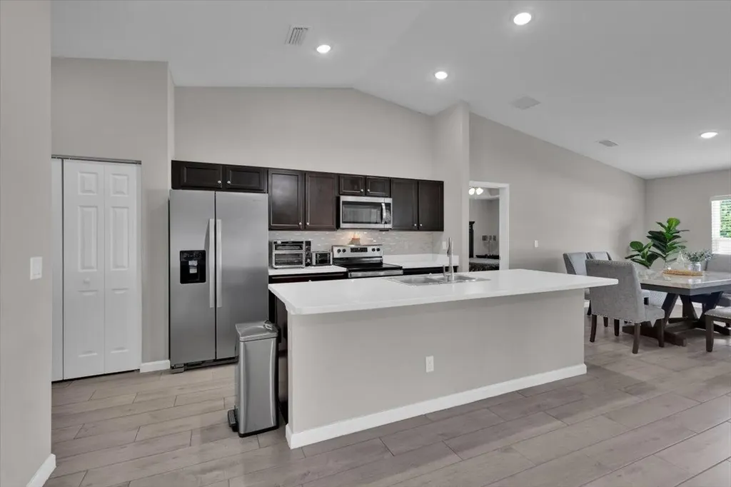 449 SE Whitmore Drive Port St Lucie FL 34984