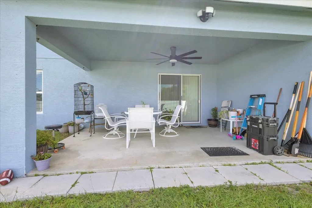449 SE Whitmore Drive Port St Lucie FL 34984