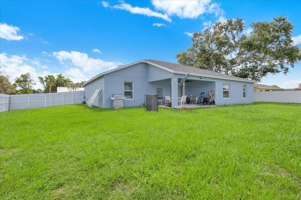449 SE Whitmore Drive Port St Lucie FL 34984