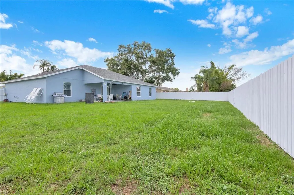449 SE Whitmore Drive Port St Lucie FL 34984