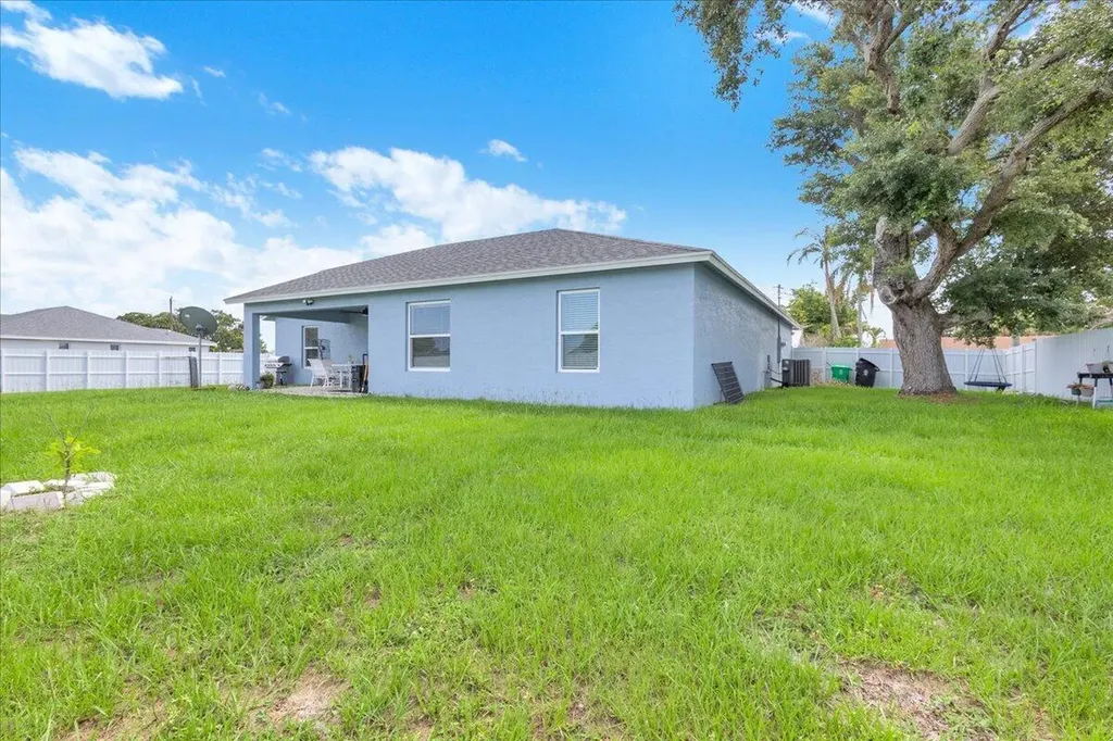449 SE Whitmore Drive Port St Lucie FL 34984