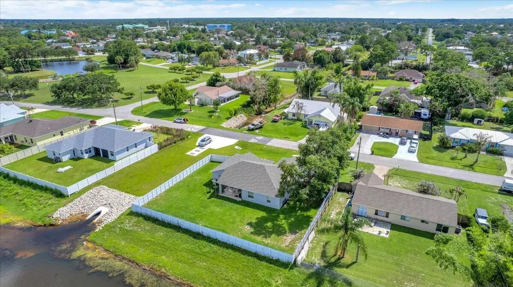 449 SE Whitmore Drive Port St Lucie FL 34984