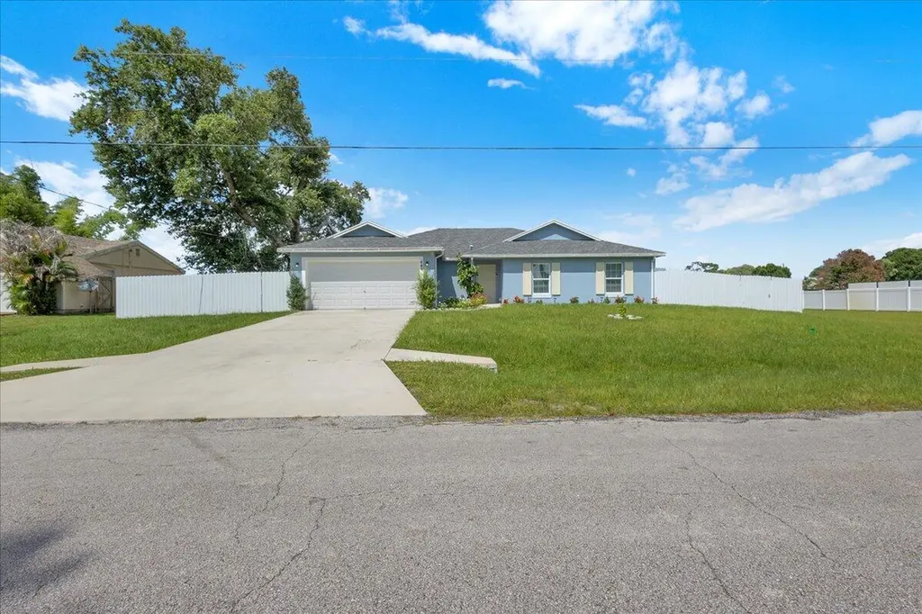 449 SE Whitmore Drive Port St Lucie FL 34984