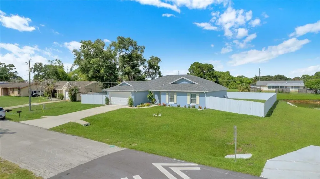 449 SE Whitmore Drive Port St Lucie FL 34984