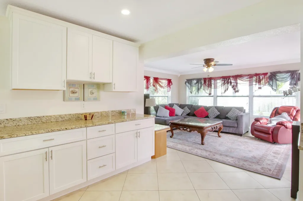 19185 SE Homewood Avenue Jupiter FL 33469