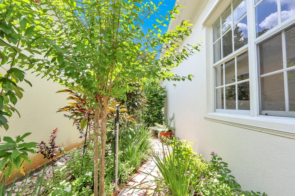 216 Juniper Way Jupiter FL 33458