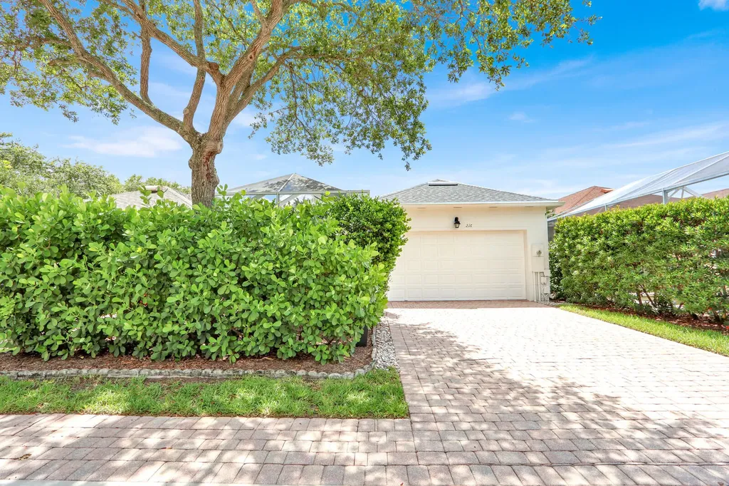 216 Juniper Way Jupiter FL 33458