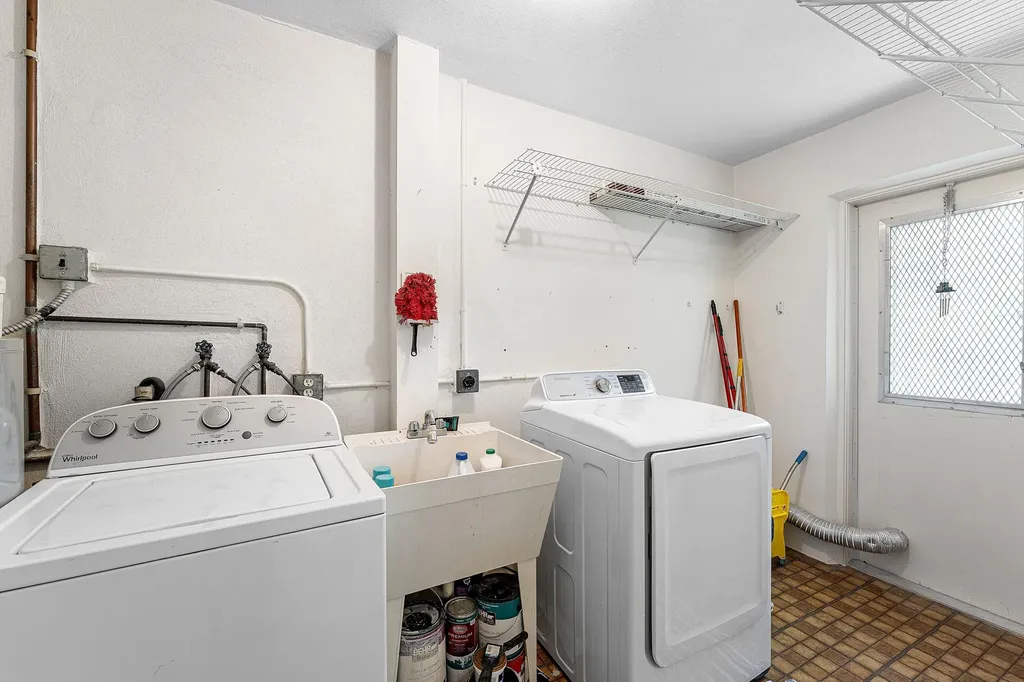 2638 Gately Drive E West Palm Beach FL 33415