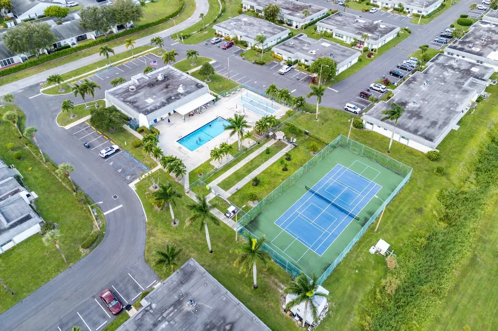 2638 Gately Drive E West Palm Beach FL 33415