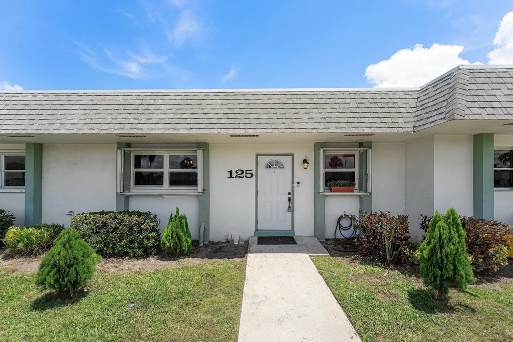 2638 Gately Drive E West Palm Beach FL 33415