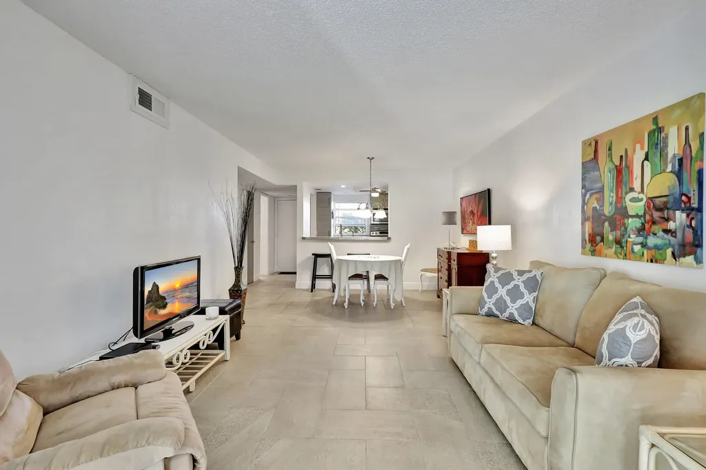 330 NE 26th Avenue Boynton Beach FL 33435
