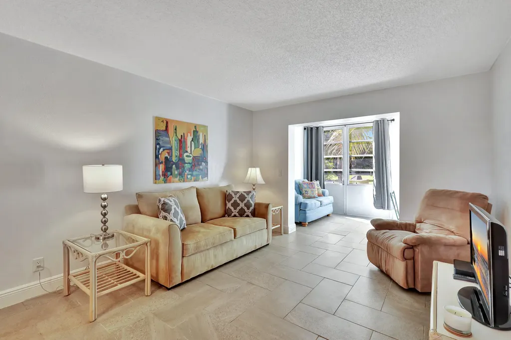 330 NE 26th Avenue Boynton Beach FL 33435