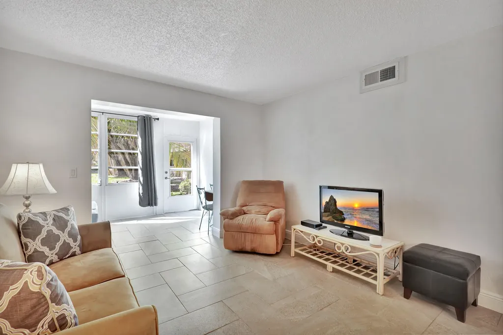330 NE 26th Avenue Boynton Beach FL 33435