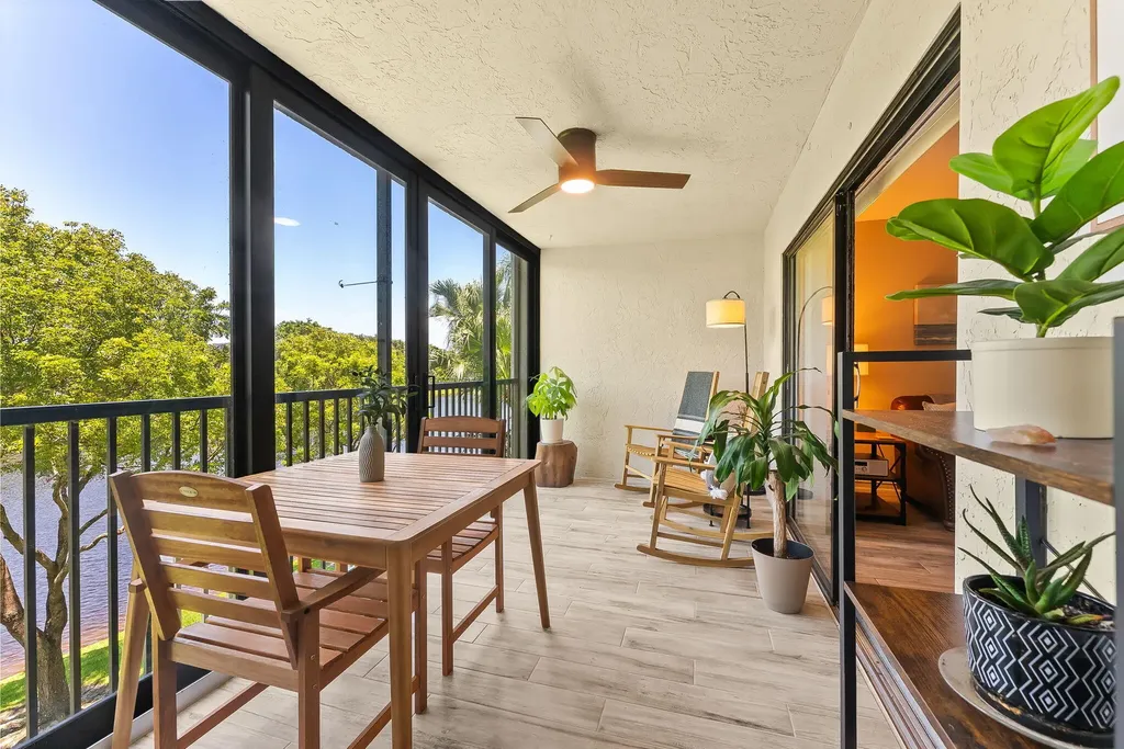 2215 Cypress Island Drive Pompano Beach FL 33069