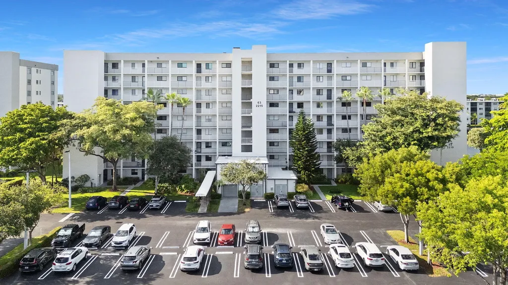 2215 Cypress Island Drive Pompano Beach FL 33069