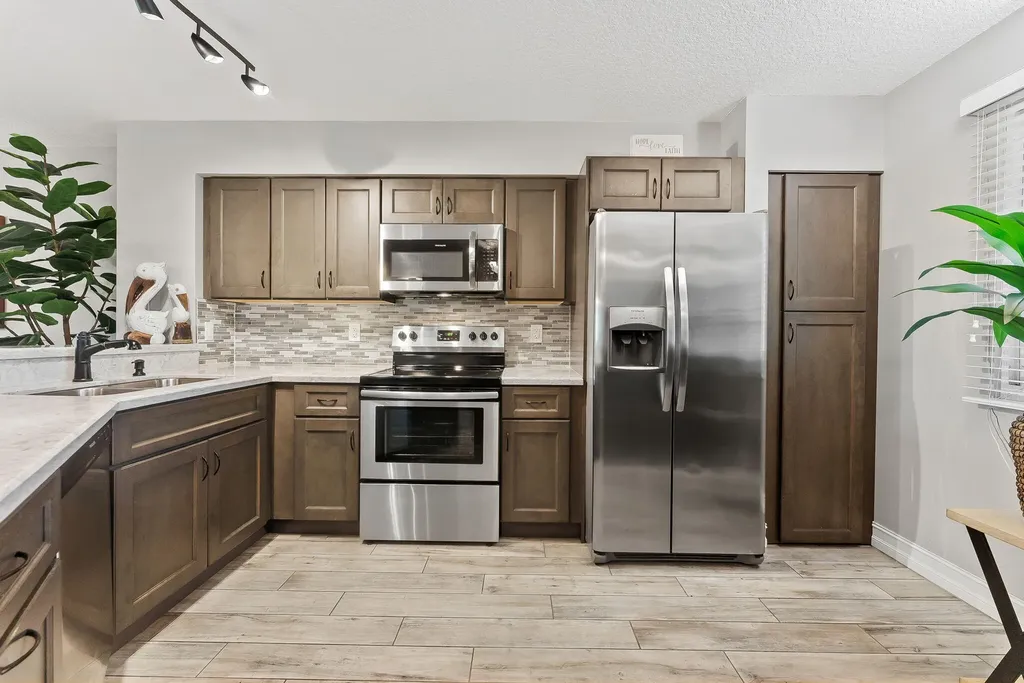 2215 Cypress Island Drive Pompano Beach FL 33069