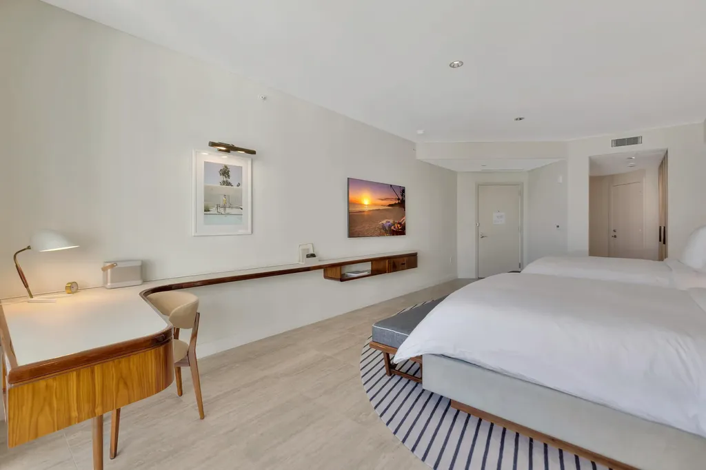 525 N Fort Lauderdale Beach Boulevard Fort Lauderdale FL 33304